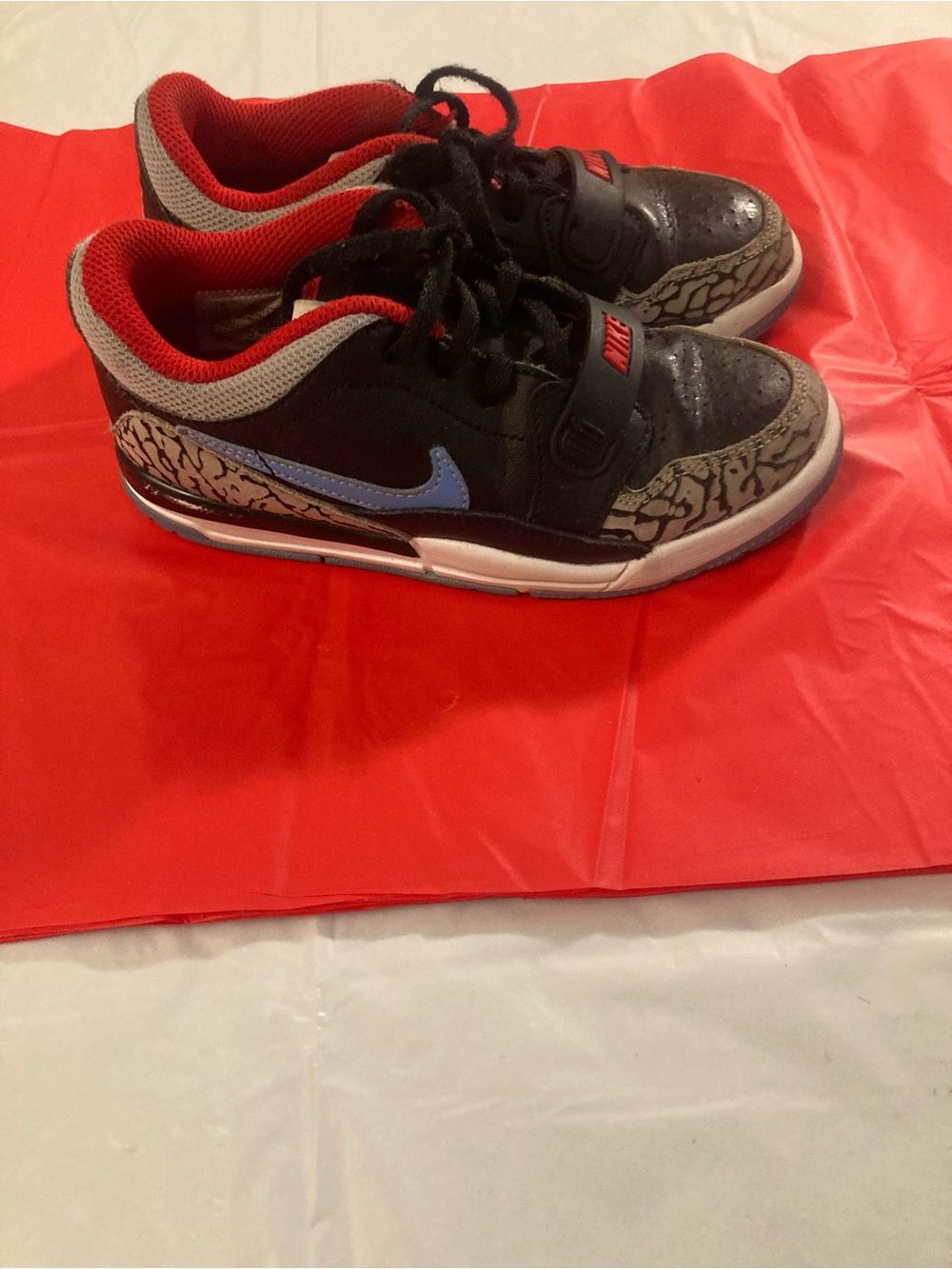 Nike Kids Black Sneakers with Blue Swoosh and Red Lining size 13c